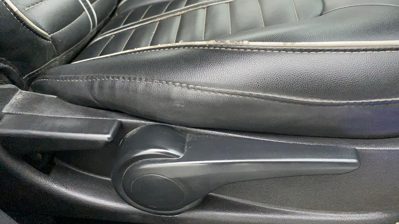 2019 Tata NEXON XZ+ 1.2, Petrol, Manual, 54,503 km, Driver Side Adjustment Panel