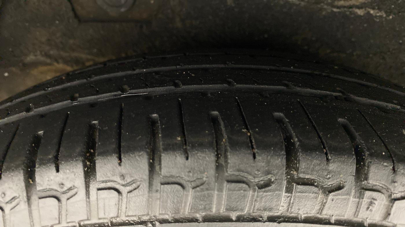 2012 Hyundai i10 ERA 1.1 IRDE, Petrol, Manual, 16,314 km, Right Rear Tyre Tread