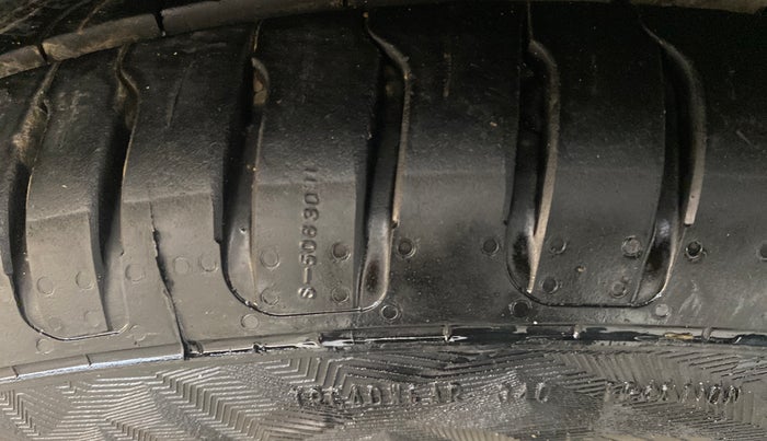 2023 KIA SELTOS X LINE 1.5 DIESEL AT, Diesel, Automatic, 35,227 km, Left Front Tyre Tread