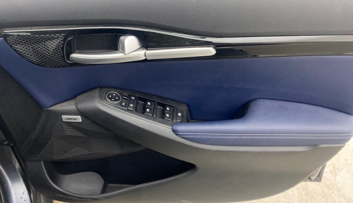 2023 KIA SELTOS X LINE 1.5 DIESEL AT, Diesel, Automatic, 35,227 km, Driver Side Door Panels Control