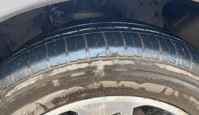 2017 Tata Hexa XT 4X4 6 STR, Diesel, Manual, 1,25,081 km, Left Front Tyre Tread