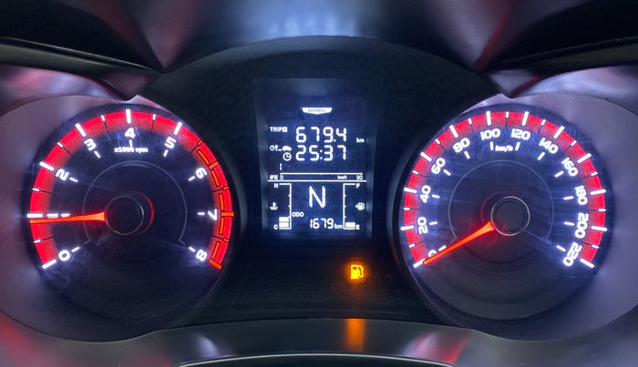 2022 Mahindra XUV300 W6 1.2 PETROL, Petrol, Manual, 1,678 km, Odometer Image