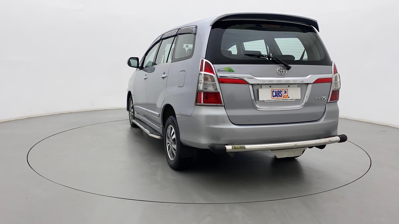 2015 Toyota Innova 2.5 VX 8 STR, Diesel, Manual, 83,333 km, Left Back Diagonal
