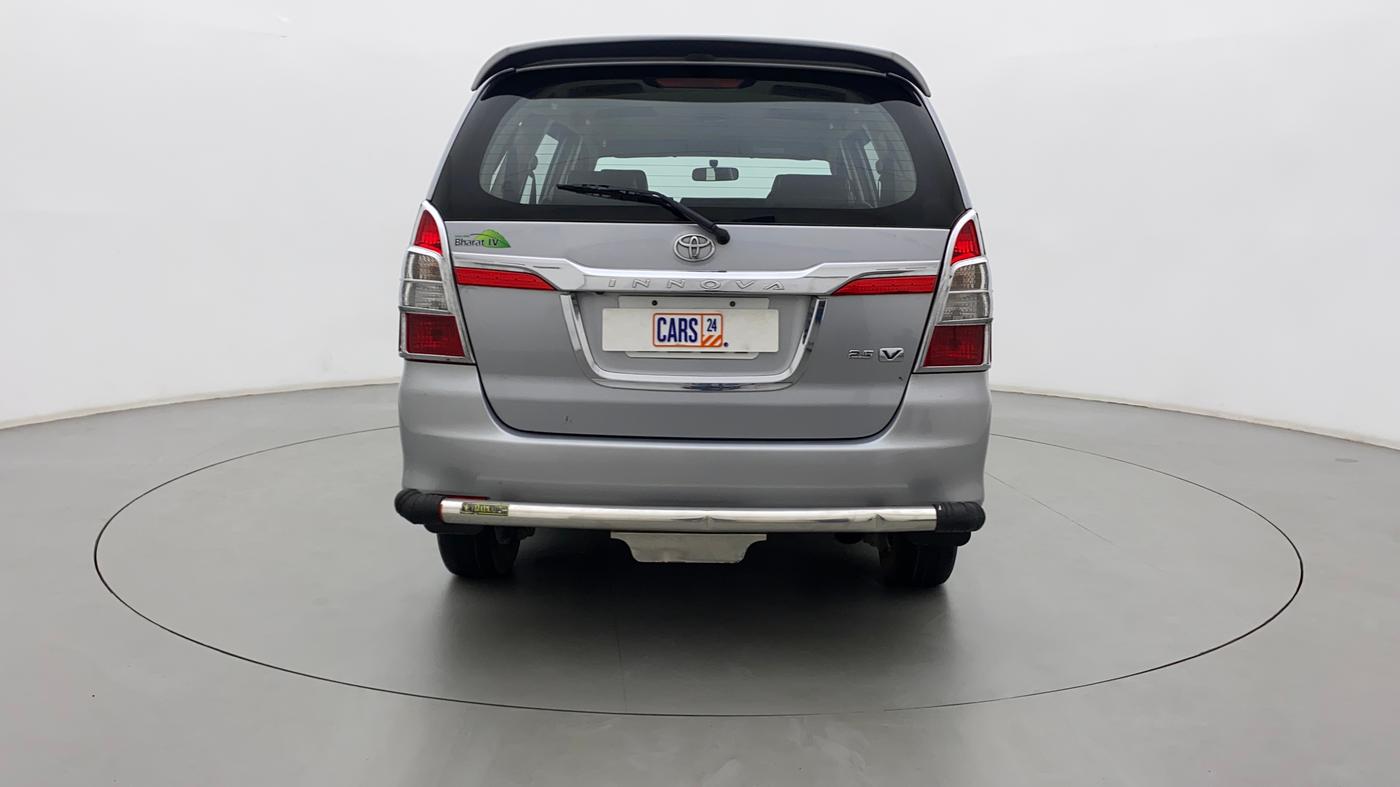 2015 Toyota Innova 2.5 VX 8 STR, Diesel, Manual, 83,333 km, Back/Rear