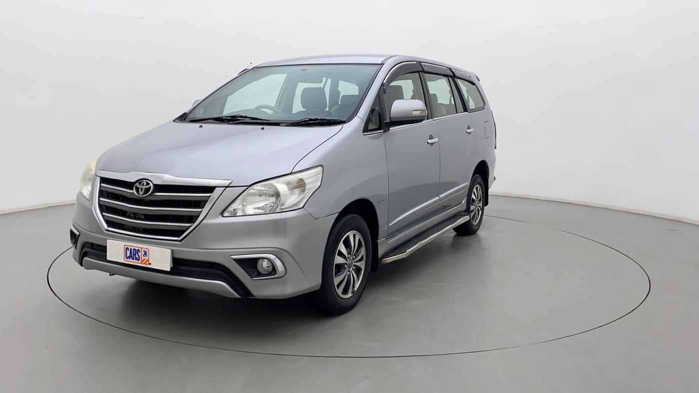 2015 Toyota Innova 2.5 VX 8 STR, Diesel, Manual, 83,333 km, Left Front Diagonal