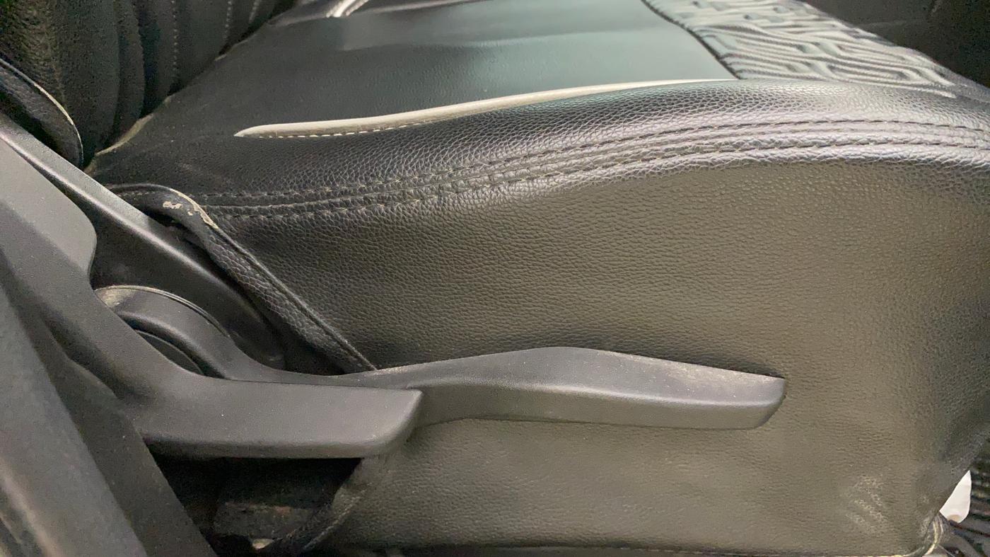 2024 Maruti BREZZA ZXI S-CNG, CNG, Manual, 28,680 km, Driver Side Adjustment Panel
