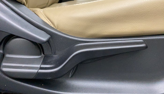 2019 Honda Amaze 1.2 SMT I VTEC, Petrol, Manual, 43,955 km, Driver Side Adjustment Panel