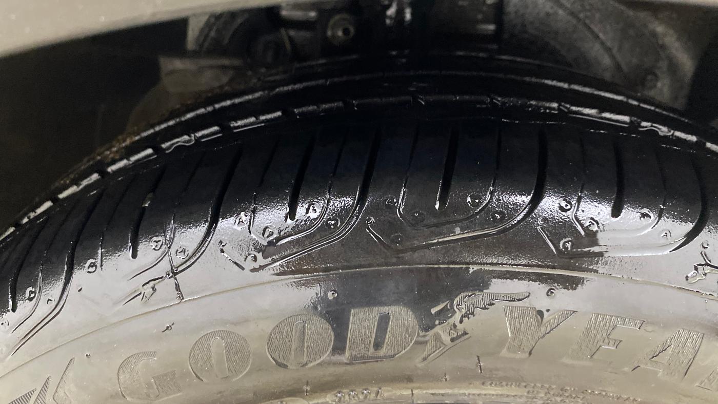 2018 Ford FREESTYLE TITANIUM 1.2 PETROL, Petrol, Manual, 78,054 km, Right Front Tyre Tread