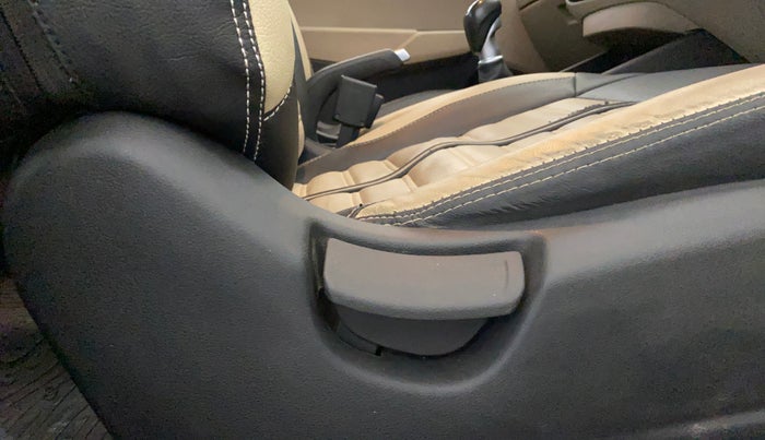 2018 Hyundai Verna 1.4 E PETROL, Petrol, Manual, 24,938 km, Driver Side Adjustment Panel