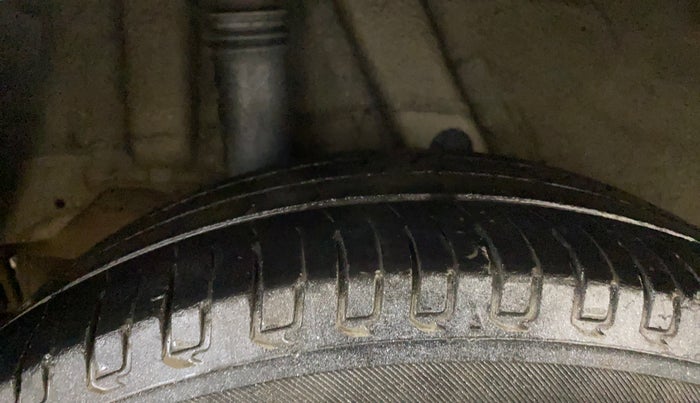 2018 Hyundai Verna 1.4 E PETROL, Petrol, Manual, 24,938 km, Right Rear Tyre Tread