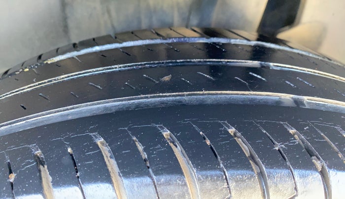 2021 Maruti Swift VXI, Petrol, Manual, 51,813 km, Left Rear Tyre Tread