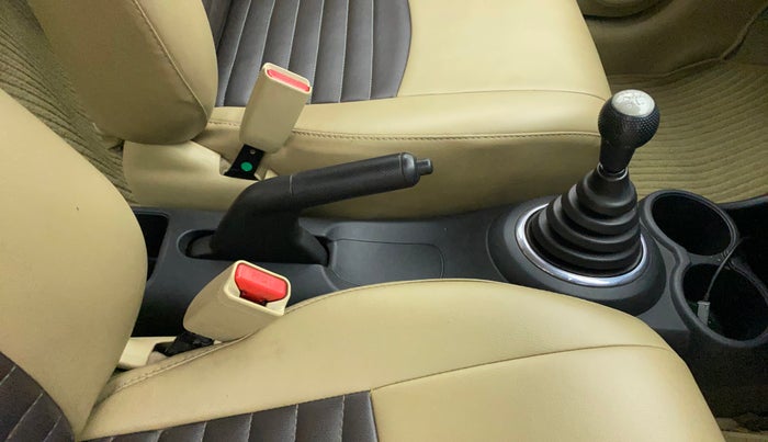 2012 Honda Brio V MT, Petrol, Manual, 67,091 km, Gear Lever