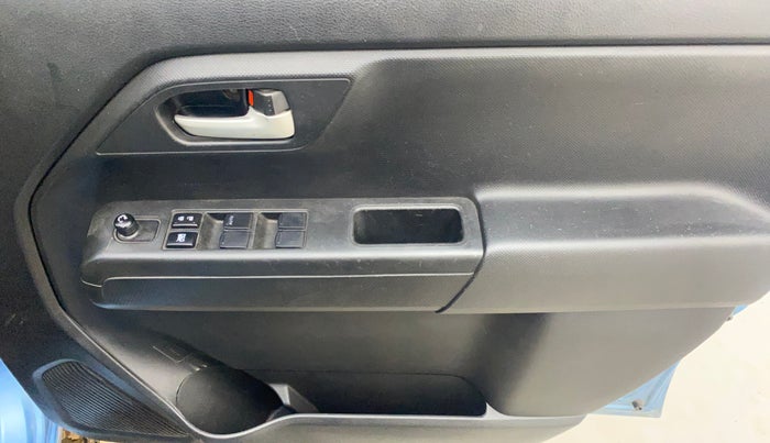 2019 Maruti New Wagon-R VXI (O) 1.0, Petrol, Manual, 89,286 km, Driver Side Door Panels Control