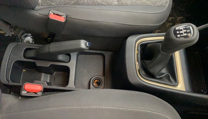 2022 Tata PUNCH ACCOMPLISHED MT, Petrol, Manual, 15,230 km, Gear Lever