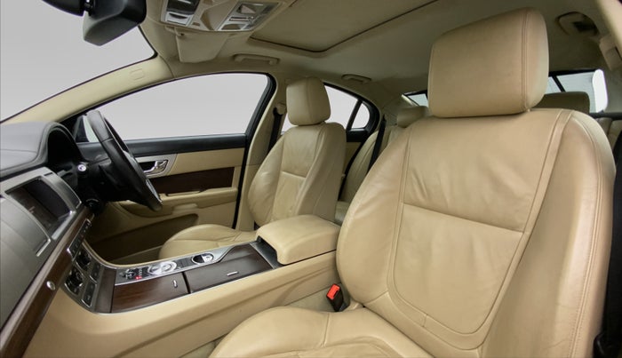 2015 Jaguar XF 2.2 DIESEL, Diesel, Automatic, 48,304 km, Right Side Front Door Cabin