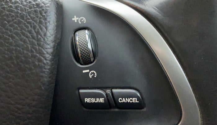 2015 Jaguar XF 2.2 DIESEL, Diesel, Automatic, 48,304 km, Adaptive Cruise Control
