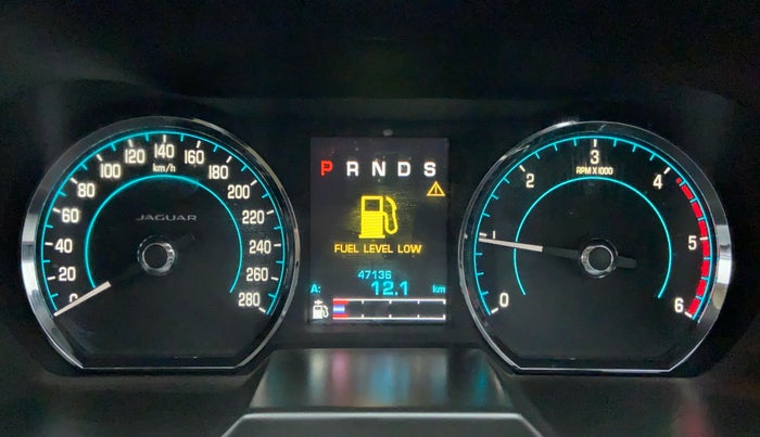 2015 Jaguar XF 2.2 DIESEL, Diesel, Automatic, 48,304 km, Odometer Image