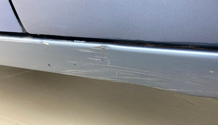 2017 Maruti Baleno DELTA PETROL 1.2, Petrol, Manual, 81,917 km, Left running board - Minor scratches