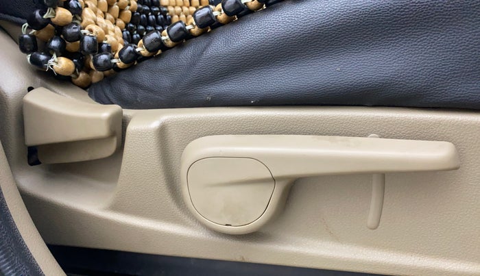 2021 Mahindra BOLERO NEO N10 R, Diesel, Manual, 60,763 km, Driver Side Adjustment Panel