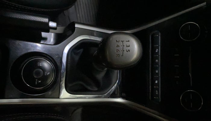 2018 Tata NEXON XZ PLUS PETROL, Petrol, Manual, 96,812 km, Gear Lever