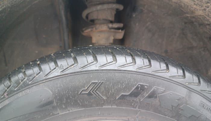 2017 Renault Kwid RXT 1.0, Petrol, Manual, 67,078 km, Left Front Tyre Tread