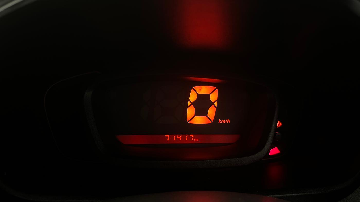 2015 Renault Kwid RXT 0.8, Petrol, Manual, 71,341 km, Odometer Image