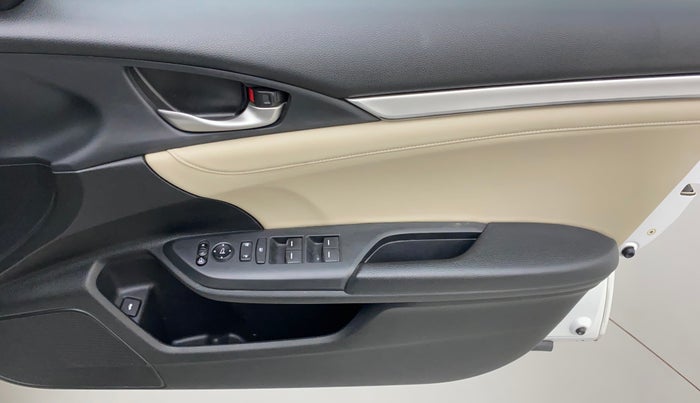 2019 Honda Civic 1.8L I-VTEC VX CVT, Petrol, Automatic, 63,710 km, Driver Side Door Panels Control