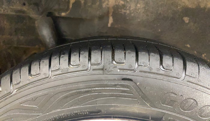 2015 Maruti Wagon R 1.0 VXI, Petrol, Manual, 1,08,880 km, Right Rear Tyre Tread