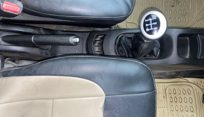 2015 Maruti Wagon R 1.0 VXI, Petrol, Manual, 1,08,880 km, Gear Lever