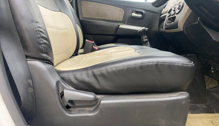 2015 Maruti Wagon R 1.0 VXI, Petrol, Manual, 1,08,880 km, Driver Side Adjustment Panel