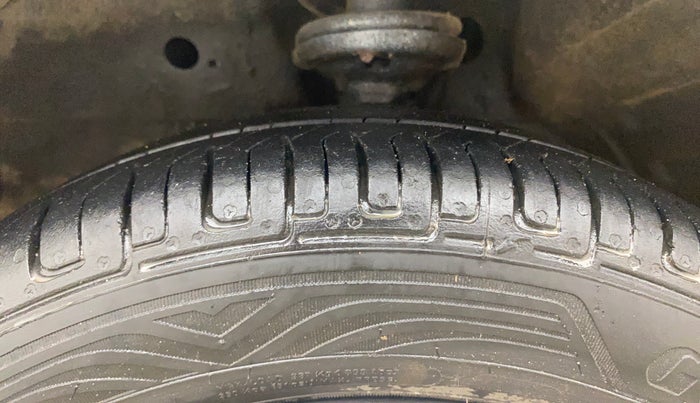 2015 Maruti Wagon R 1.0 VXI, Petrol, Manual, 1,08,880 km, Left Front Tyre Tread