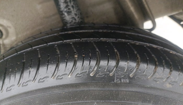 2018 Maruti Celerio VXI (O) CNG, CNG, Manual, 72,833 km, Left Rear Tyre Tread