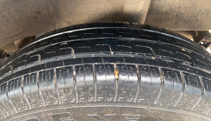 2016 Renault Kwid RXT 0.8, Petrol, Manual, 55,878 km, Left Rear Tyre Tread