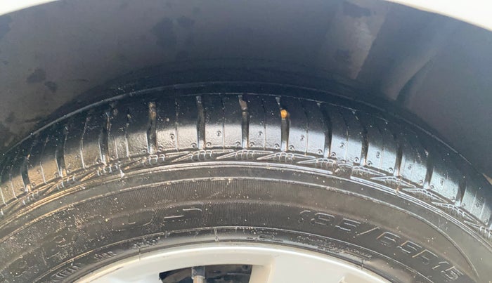 2012 Nissan Sunny XV PETROL, Petrol, Manual, 68,600 km, Left Rear Tyre Tread