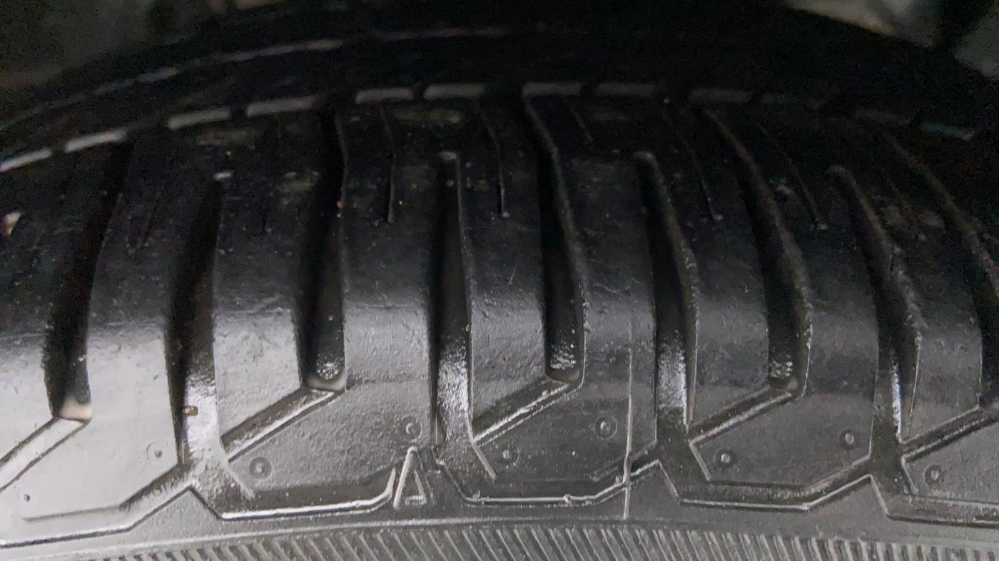 2018 Ford Figo Aspire 1.5 TREND DIESEL, Diesel, Manual, 31,934 km, Right Front Tyre Tread