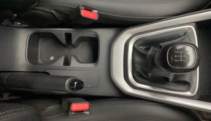 2023 KIA SONET HTK PLUS 1.2, Petrol, Manual, 36,373 km, Gear Lever