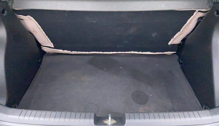 2014 Hyundai Elite i20 MAGNA 1.2, Petrol, Manual, 36,987 km, Boot Inside View