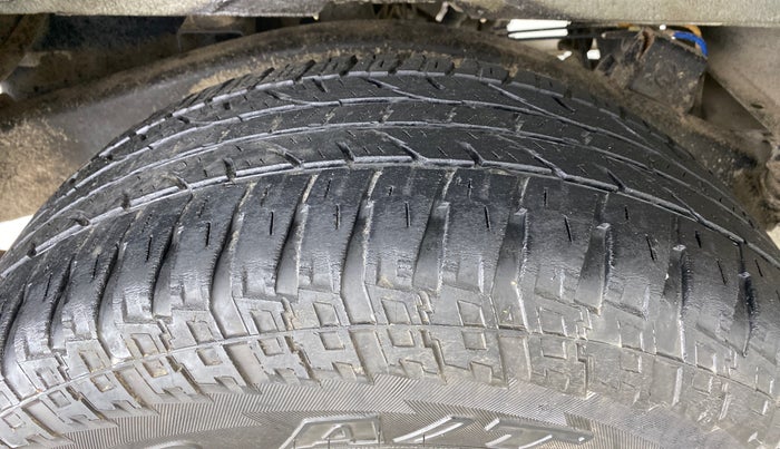 2018 Mahindra Thar CRDE 4X4 AC, Diesel, Manual, 41,410 km, Right Rear Tyre Tread