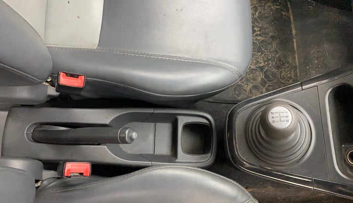 2012 Maruti Ritz LXI, Petrol, Manual, 1,47,829 km, Gear Lever