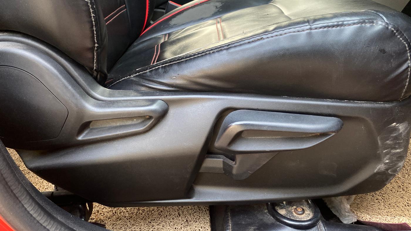 2021 Tata Tiago XZA PLUS DUAL TONE PETROL, Petrol, Automatic, 58,616 km, Driver Side Adjustment Panel