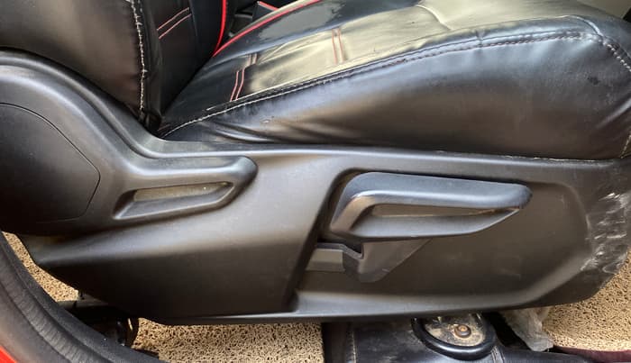 2021 Tata Tiago XZA PLUS DUAL TONE PETROL, Petrol, Automatic, 58,616 km, Driver Side Adjustment Panel
