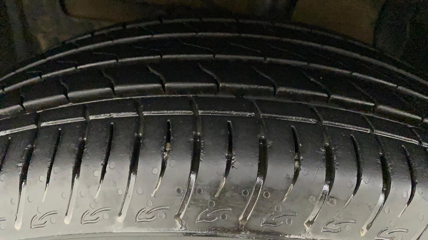 2023 Maruti BREZZA ZXI SMART HYBRID , Petrol, Manual, 5,398 km, Left Front Tyre Tread