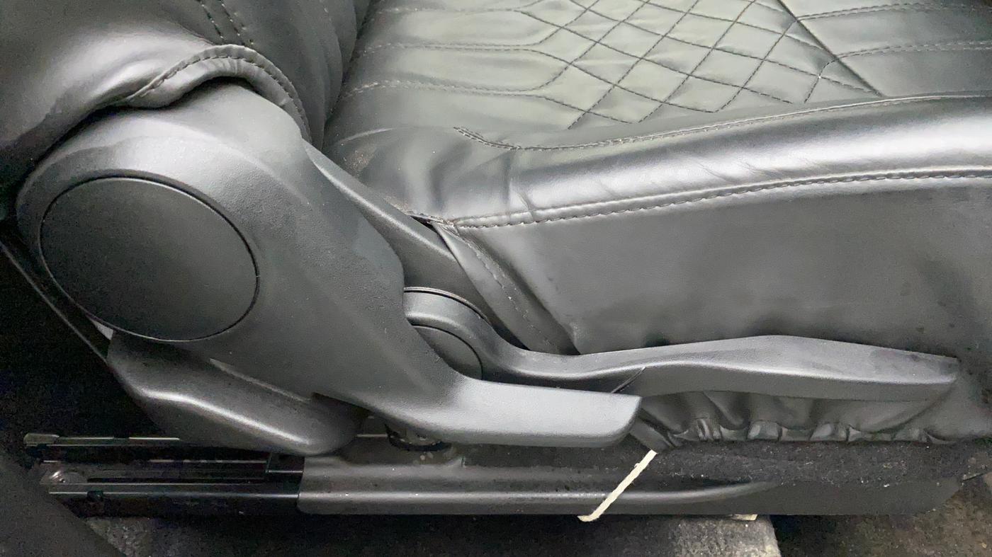 2023 Maruti BREZZA ZXI SMART HYBRID , Petrol, Manual, 5,398 km, Driver Side Adjustment Panel