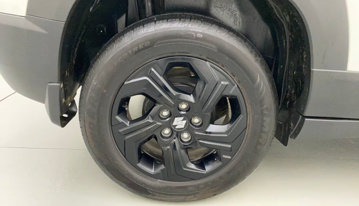 2023 Maruti BREZZA ZXI SMART HYBRID , Petrol, Manual, 5,398 km, Right Rear Wheel