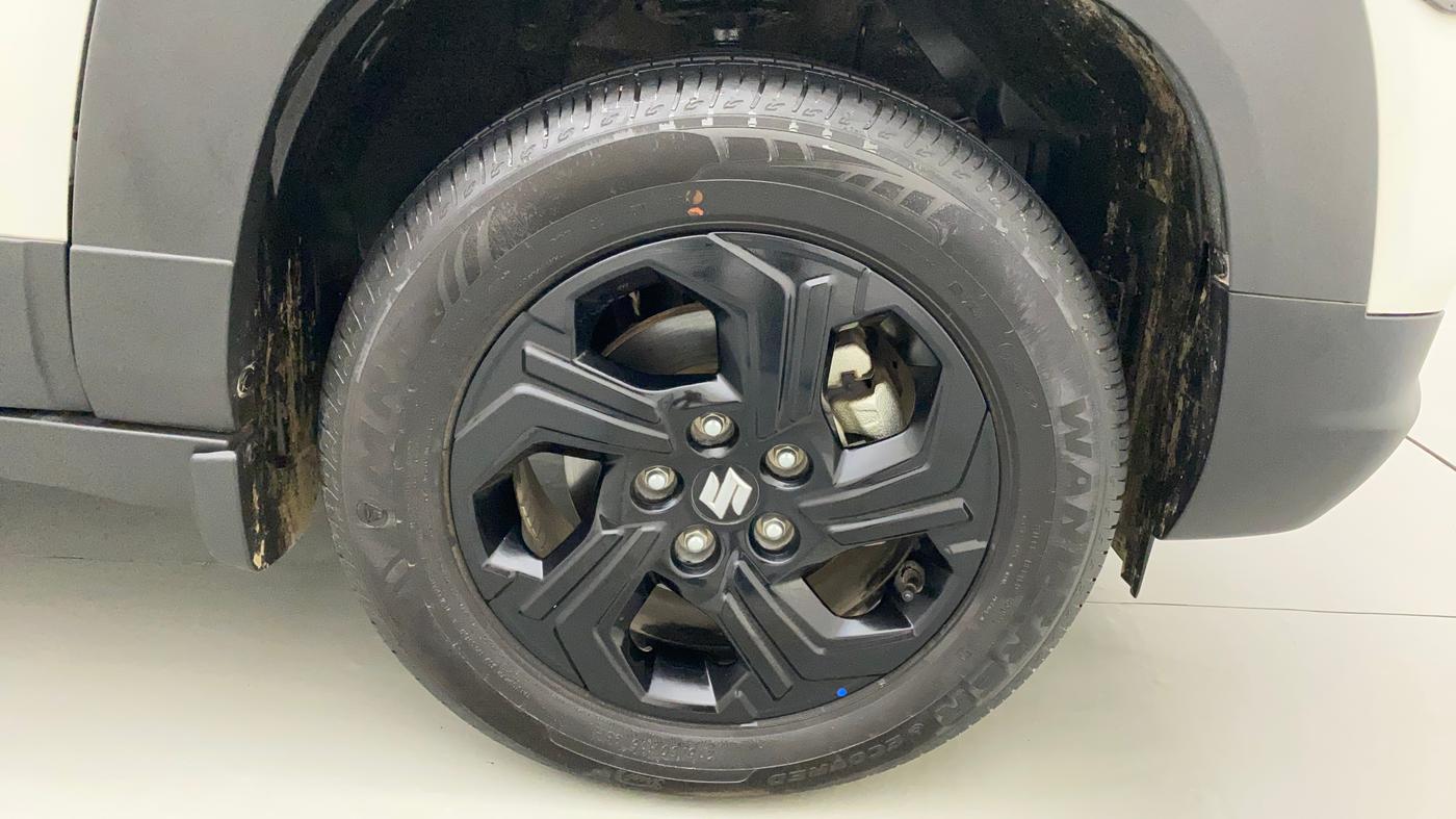 2023 Maruti BREZZA ZXI SMART HYBRID , Petrol, Manual, 5,398 km, Right Front Wheel