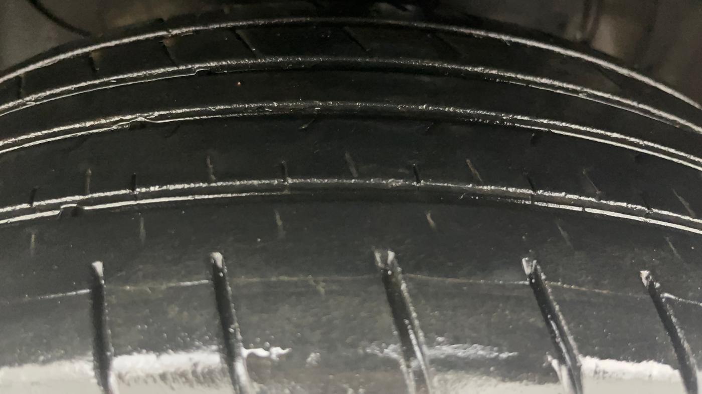 2022 Hyundai Creta E 1.5 PETROL, Petrol, Manual, 32,317 km, Left Front Tyre Tread
