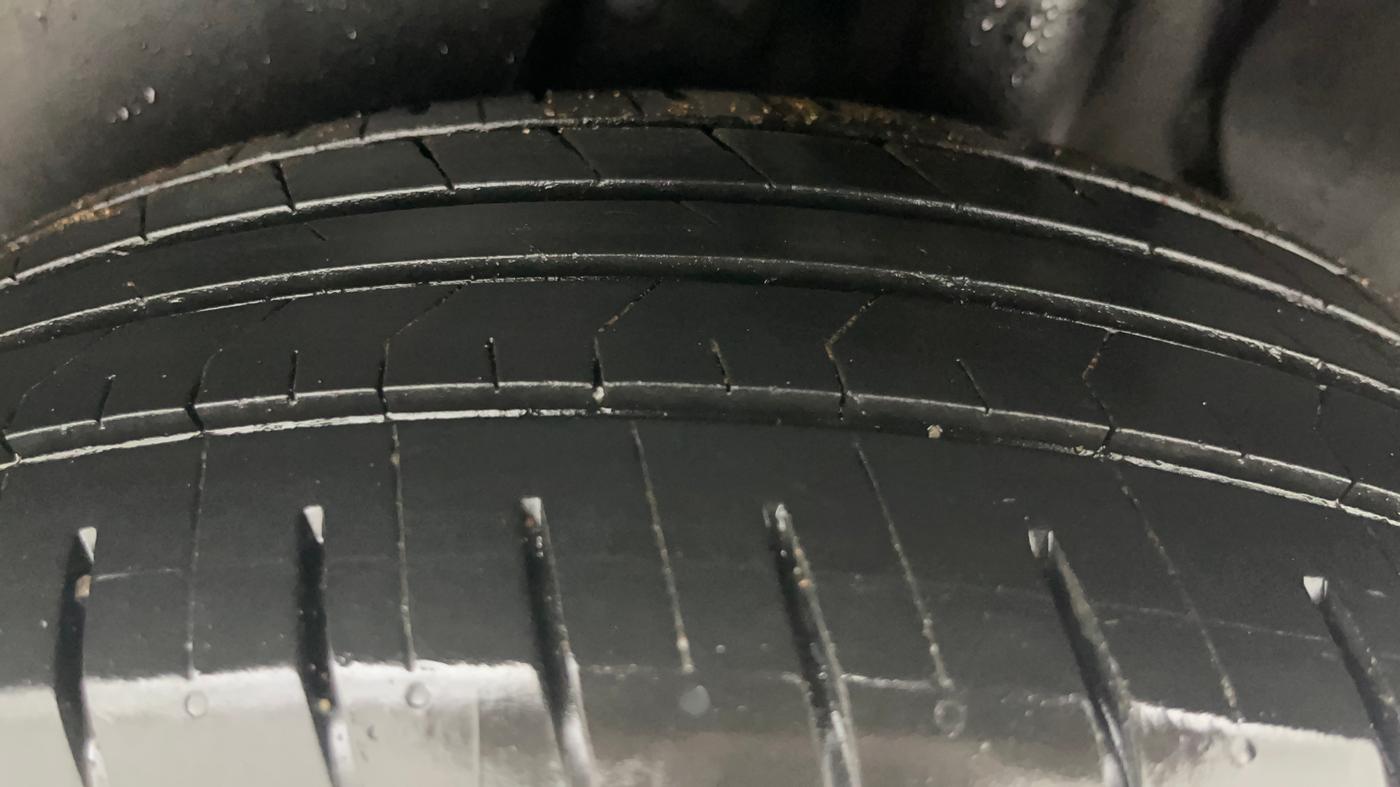2022 Hyundai Creta E 1.5 PETROL, Petrol, Manual, 32,317 km, Left Rear Tyre Tread