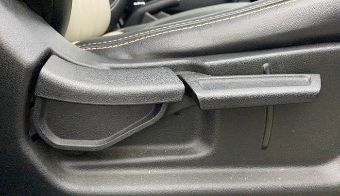 2021 Hyundai VENUE SX 1.0 (O) TURBO IMT, Petrol, Manual, 57,683 km, Driver Side Adjustment Panel