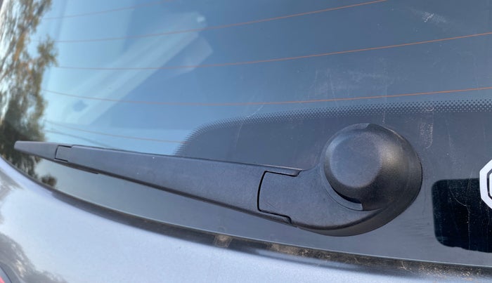 2024 MG ASTOR Sprint 1.5 MT (Ivory), Petrol, Manual, 10,855 km, Rear Wiper