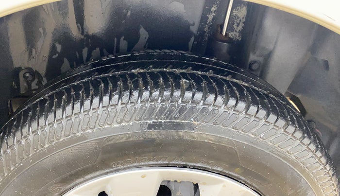 2014 Maruti Swift Dzire VXI, Petrol, Manual, 95,479 km, Left Rear Tyre Tread